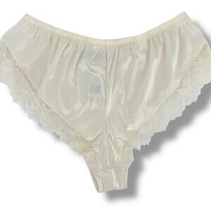 Natori Chantilly Lace Stretch Satin Lingerie Shorts Sz Large Ivory 785339